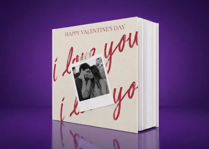 Foto album I Love You – Jedan polaroid i crveni natpis četkicom