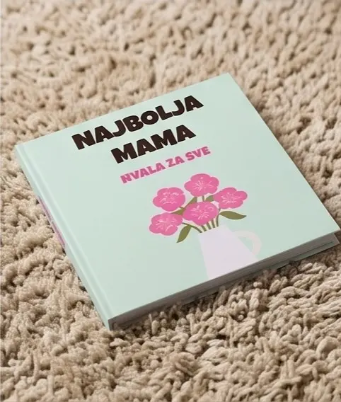 Loom album Najbolja mama sa buketom cveća na koricama